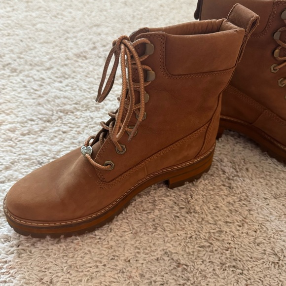 Timberland Women's Courmayeur Valley Leather Boot A1KIG - Picture 9 of 10